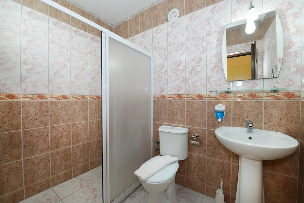 Standard Üç Kişilik Oda