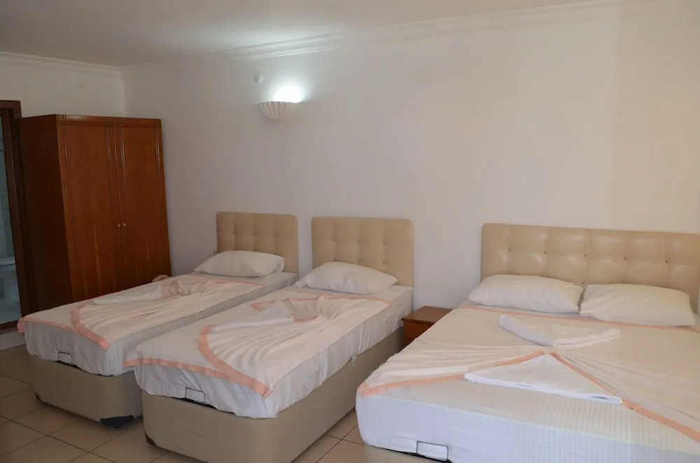 Standard Dört Kişilik Oda