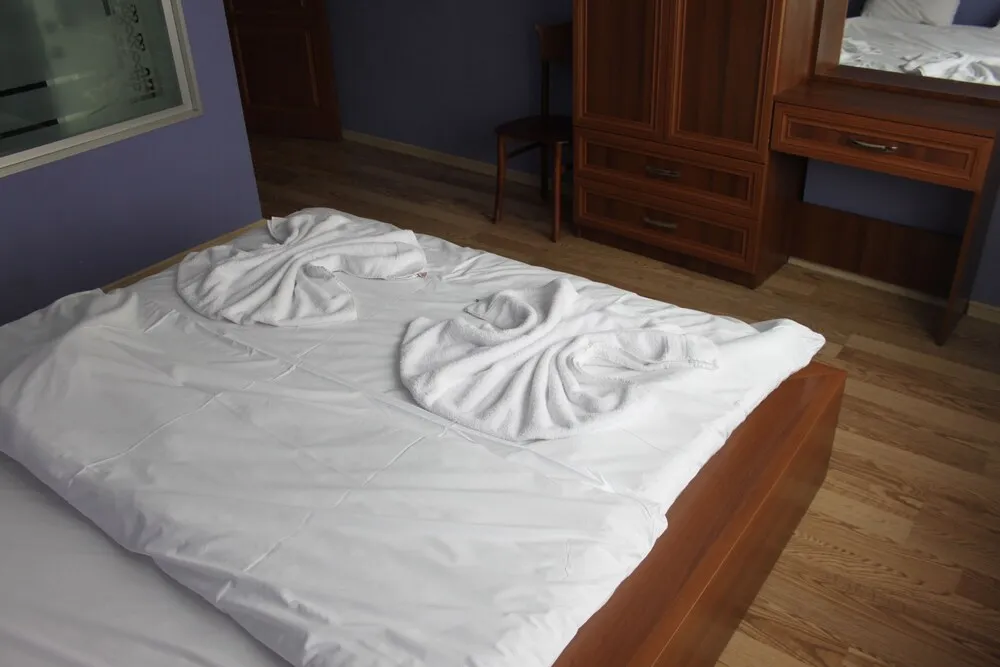 Dört Kişilik Oda, Ortak Banyo