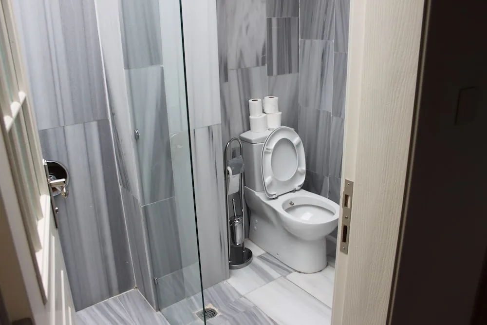 Family Oda, Özel Banyo