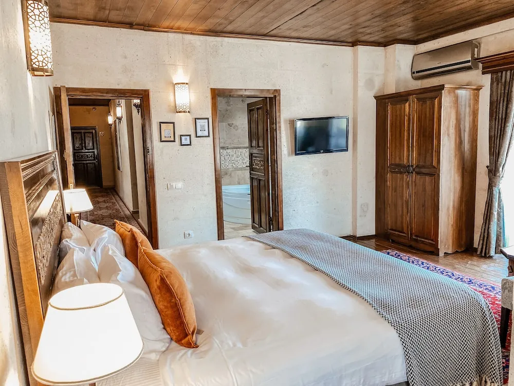 Junior Süit, 1 En Büyük (King) Boy Yatak, Sigara İçilmez, Şehir Manzaralı