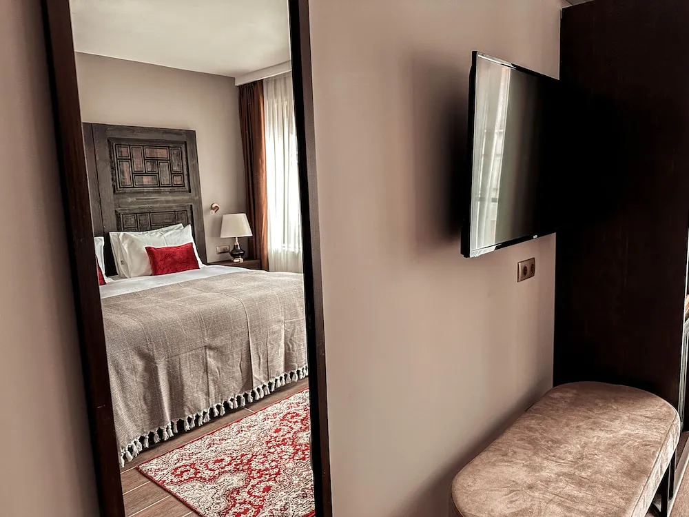 Comfort Tek Büyük Yataklı Oda