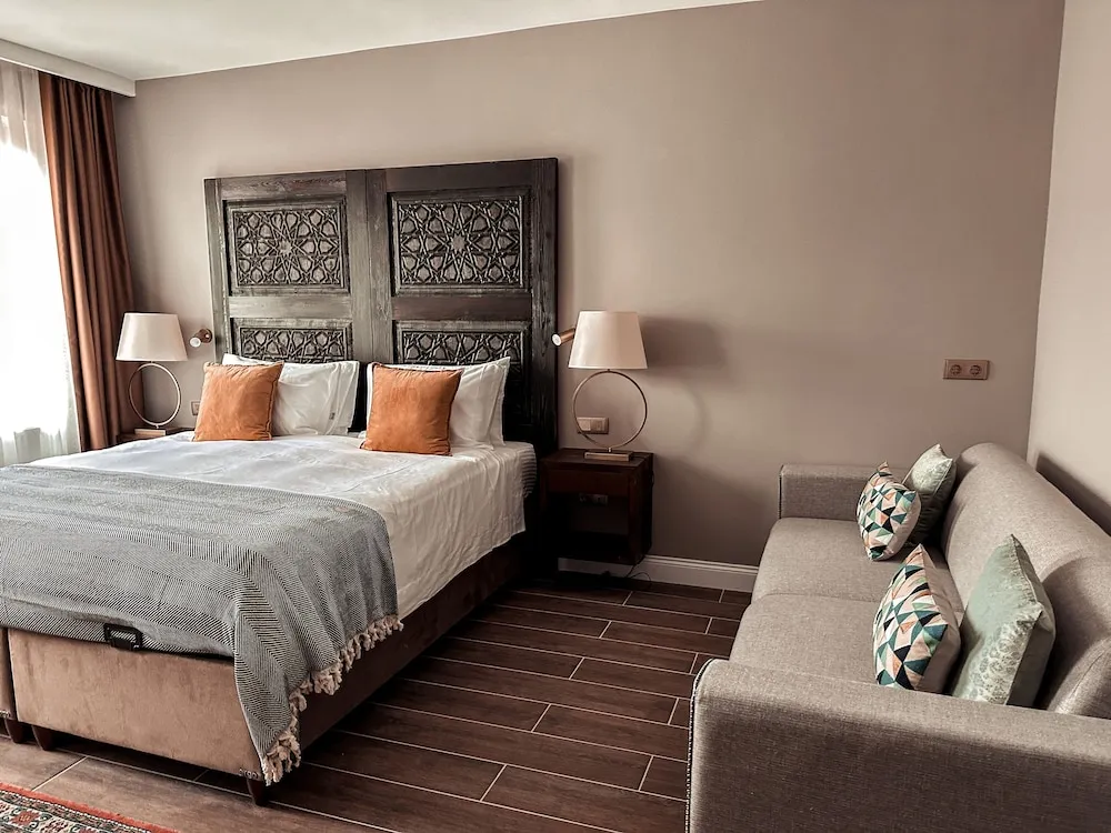 Premium Tek Büyük veya İki Ayrı Yataklı Oda