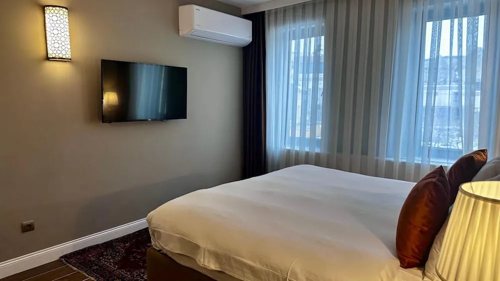 Premium Tek Büyük veya İki Ayrı Yataklı Oda