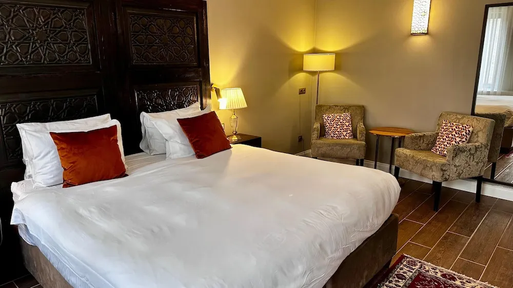 Elite Tek Büyük veya İki Ayrı Yataklı Oda