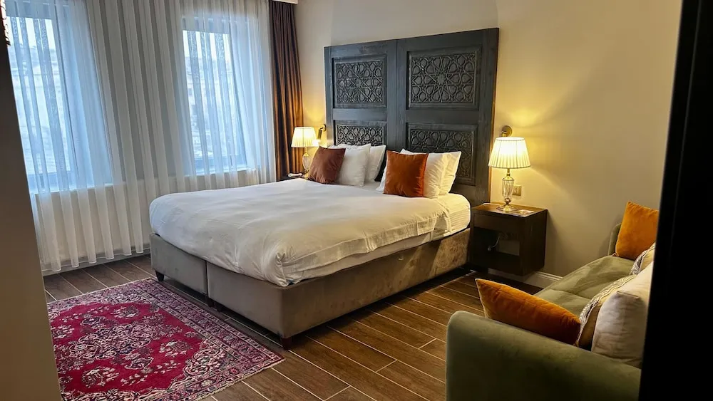 Premium Tek Büyük veya İki Ayrı Yataklı Oda