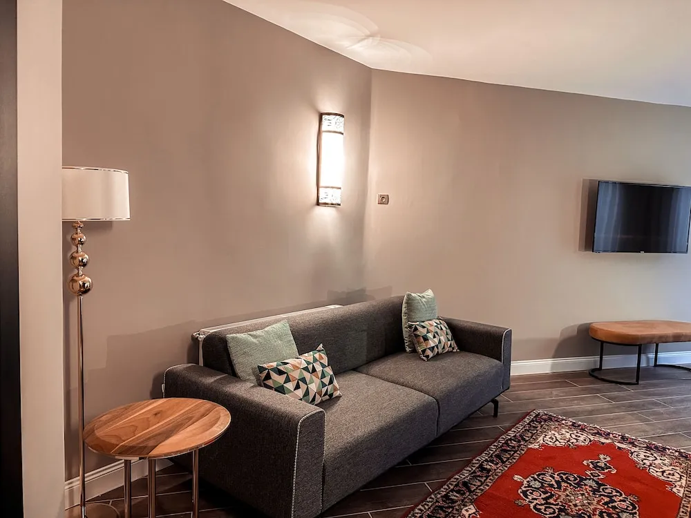 Gallery Tek Büyük veya İki Ayrı Yataklı Oda