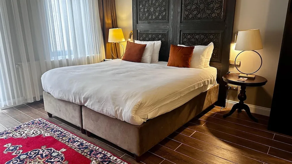 Gallery Tek Büyük veya İki Ayrı Yataklı Oda