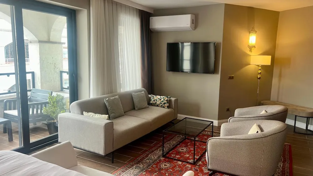 Luxury Tek Büyük Yataklı Oda