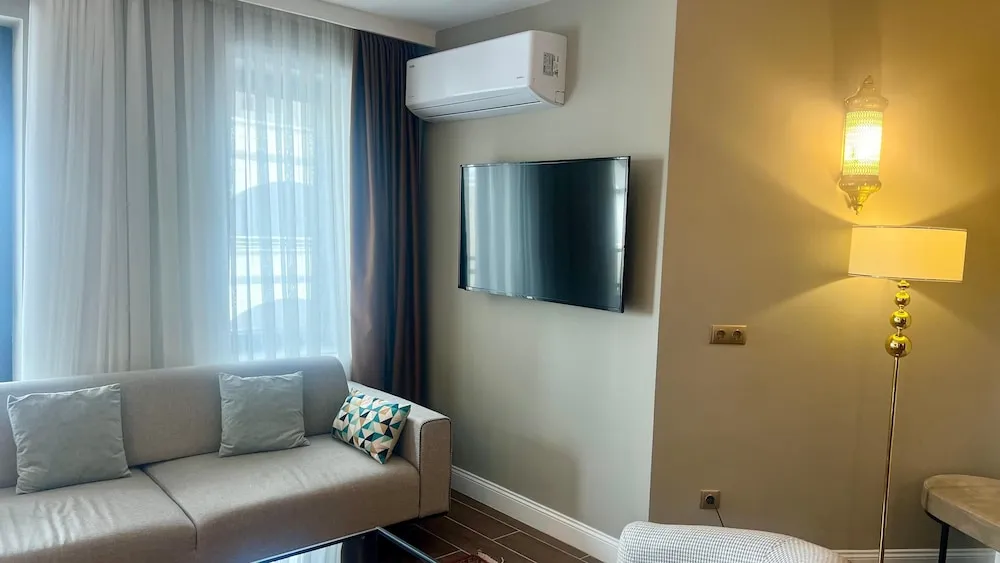 Luxury Tek Büyük Yataklı Oda