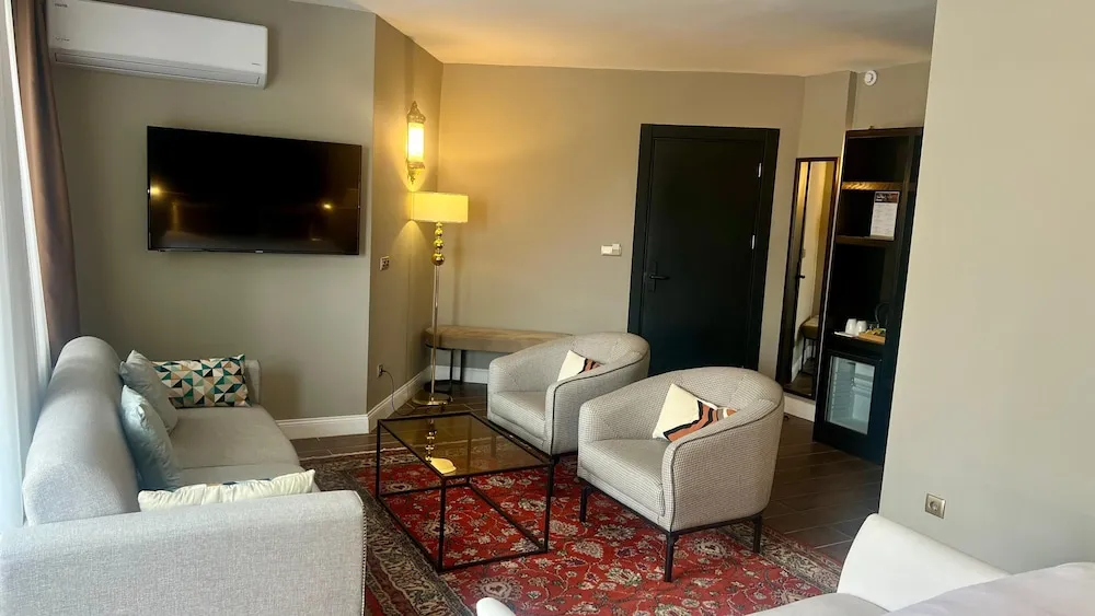 Luxury Tek Büyük Yataklı Oda