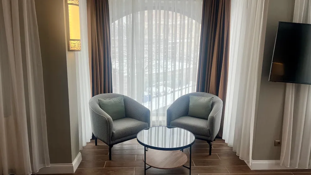 Exclusive Tek Büyük Yataklı Oda