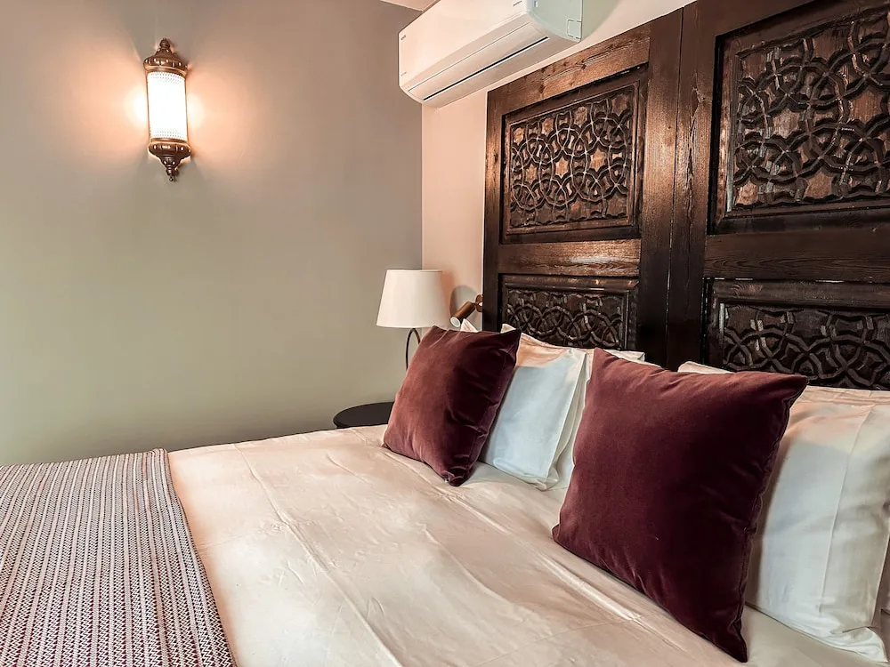 Grand Tek Büyük Yataklı Oda