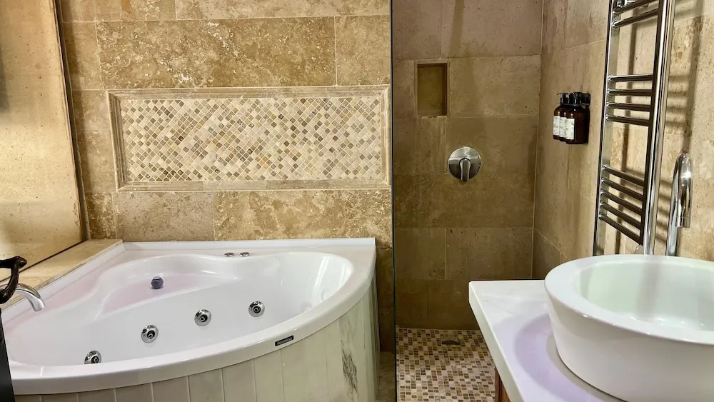 Deluxe Süit, 1 En Büyük (King) Boy Yatak