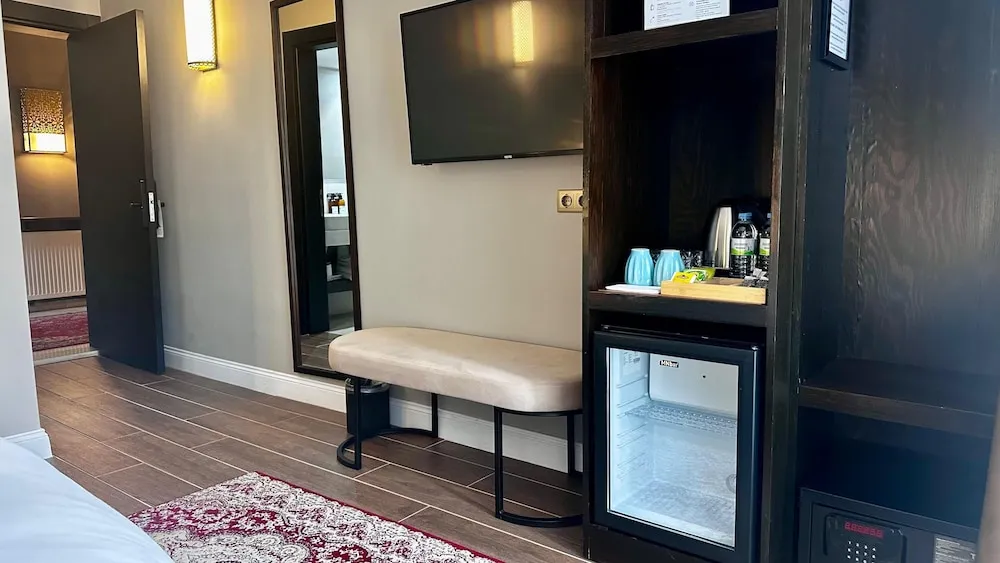 Design Tek Büyük Yataklı Oda