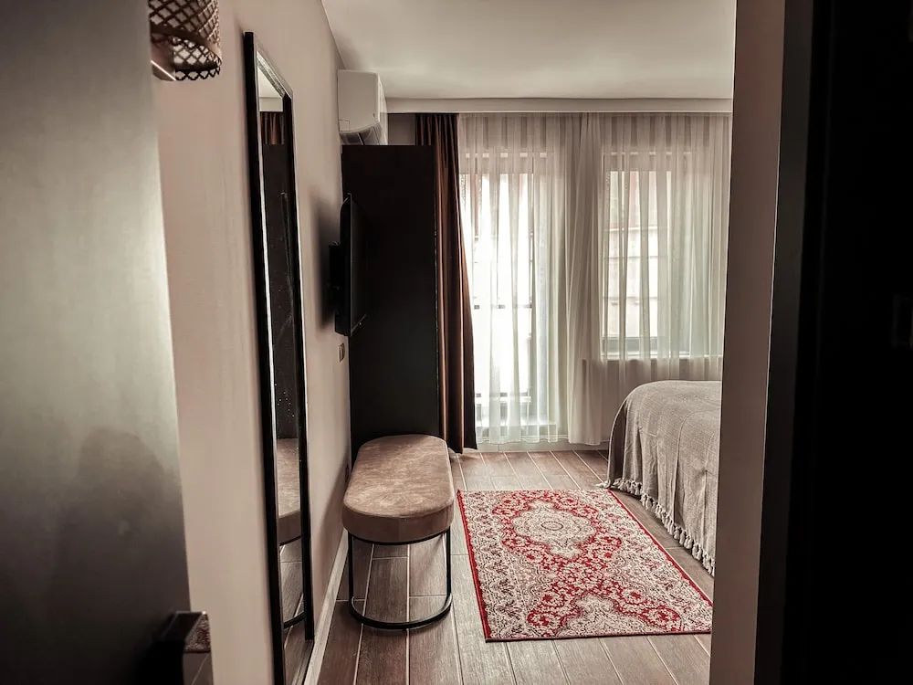 Design Tek Büyük Yataklı Oda