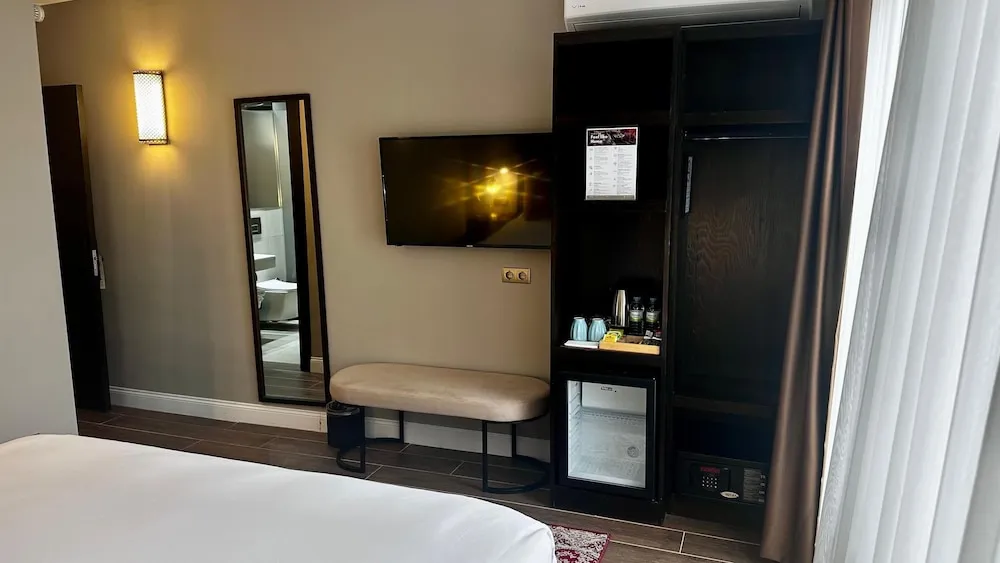 Design Tek Büyük Yataklı Oda