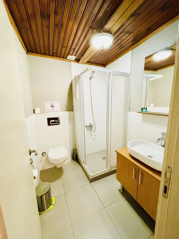 Standard Tek Büyük Yataklı Oda, Balkon