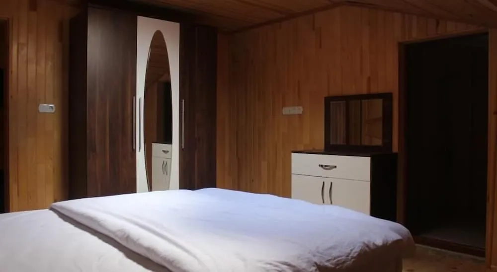 Apart Daire, Göl Manzaralı