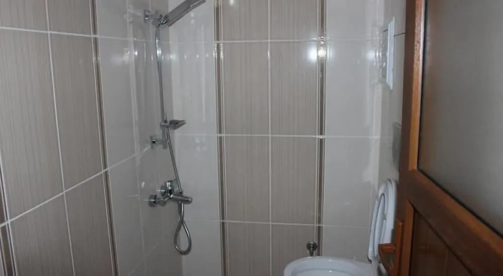 Apart Daire, Göl Manzaralı