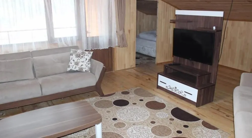 Apart Daire, Göl Manzaralı