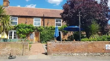 Sutton Staithe Hotel