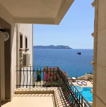 Aqua Princess Hotel