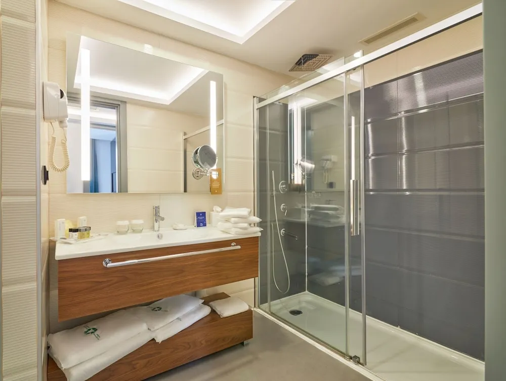 Suite Room