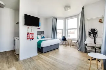 OYO Studiotel GY - Modern Hotel Apartments