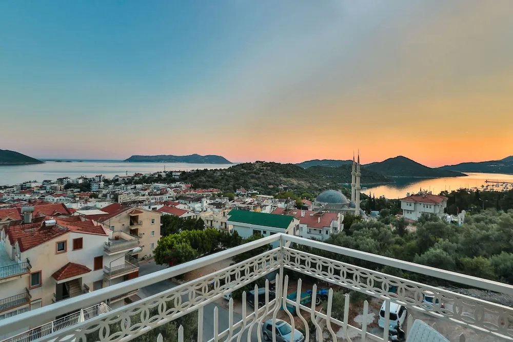 Tek Büyük Yataklı Oda, Deniz Manzaralı
