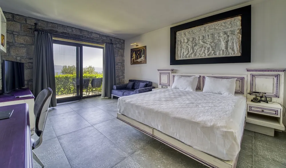 Superior Tek Büyük Yataklı Oda, Balkon, Deniz Manzaralı