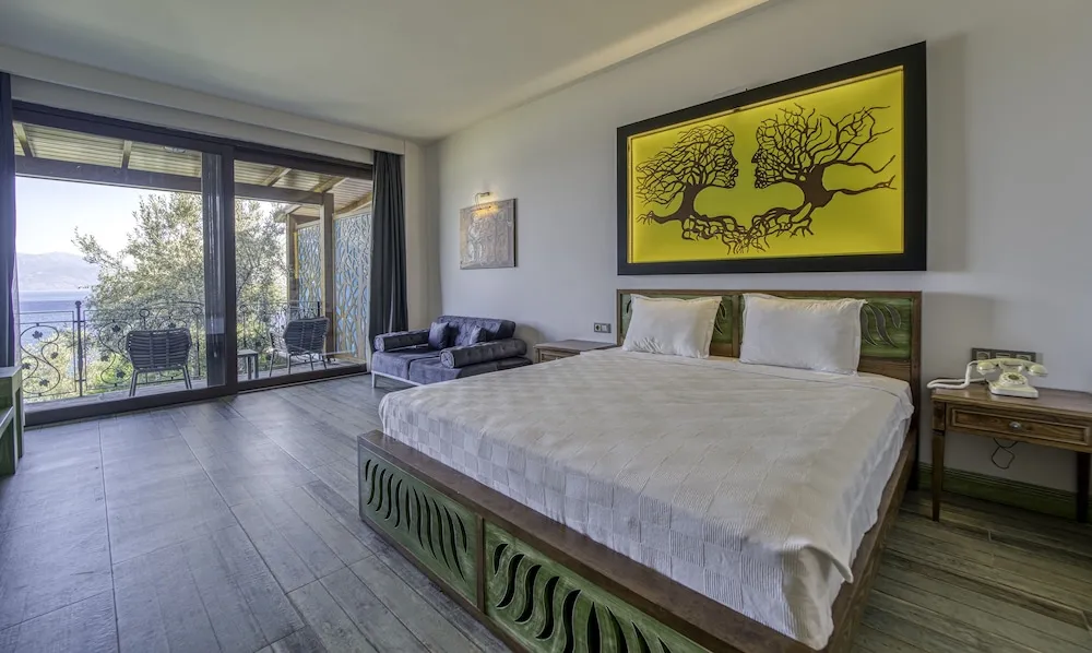 Superior Tek Büyük Yataklı Oda, Balkon, Deniz Manzaralı