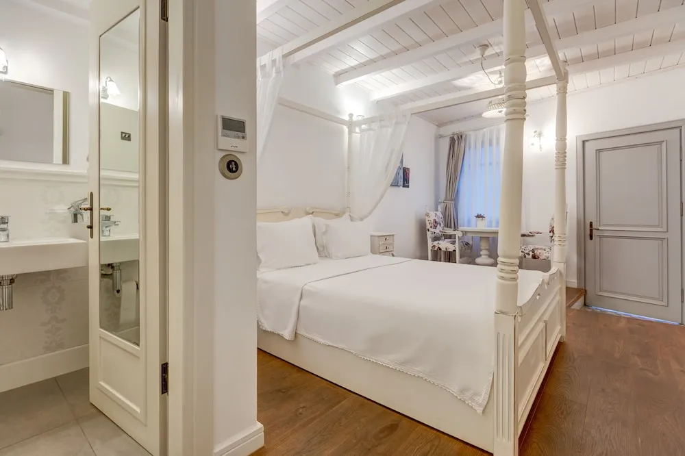 Triple Room ,Sea View ,Ground Floor