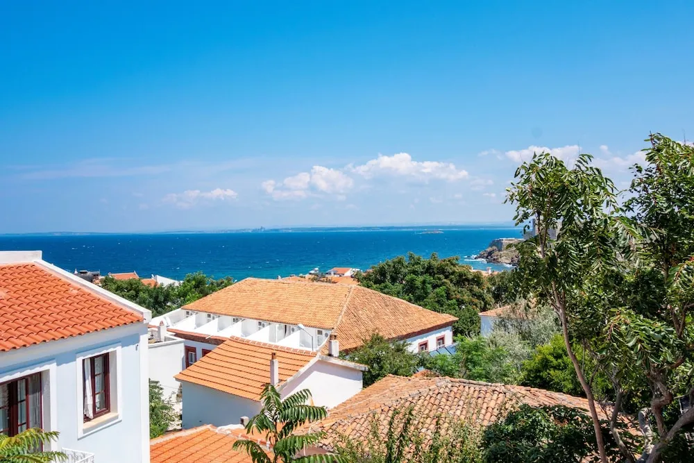 Tek Büyük Yataklı Oda, Deniz Manzaralı, Zemin Kat