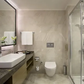 Paloma Foresta - Her Şey Dâhil