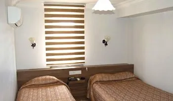 Yunus Hotel
