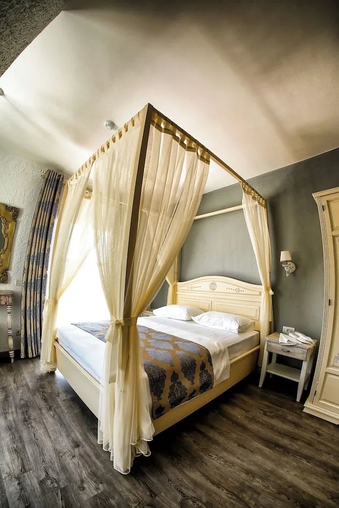 Deluxe Çift Kişilik Deniz Manzaralı Balkonlu