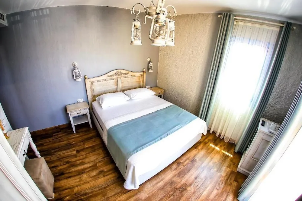 Deluxe Tek Büyük Yataklı Oda, Deniz Manzaralı