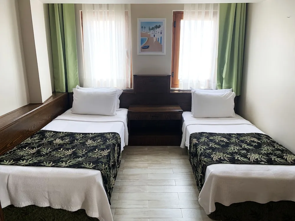 Deluxe Dört Kişilik Oda