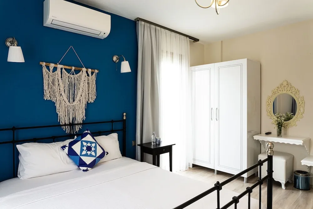 Deluxe Tek Büyük Yataklı Oda, 1 Yatak Odası, Balkon, Şehir Manzaralı