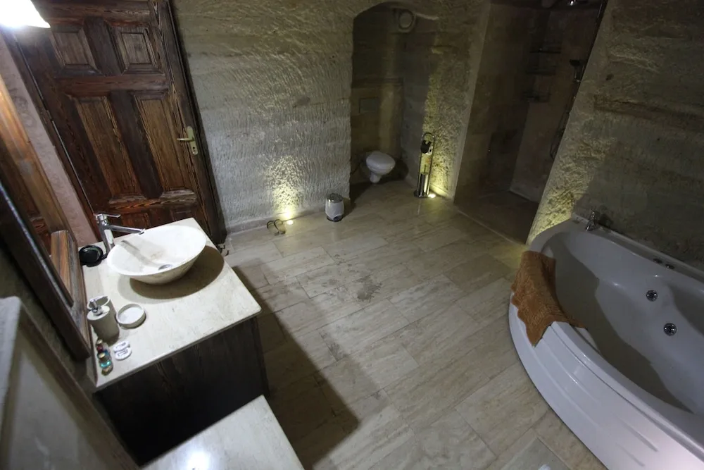 Deluxe Üç Kişilik Oda