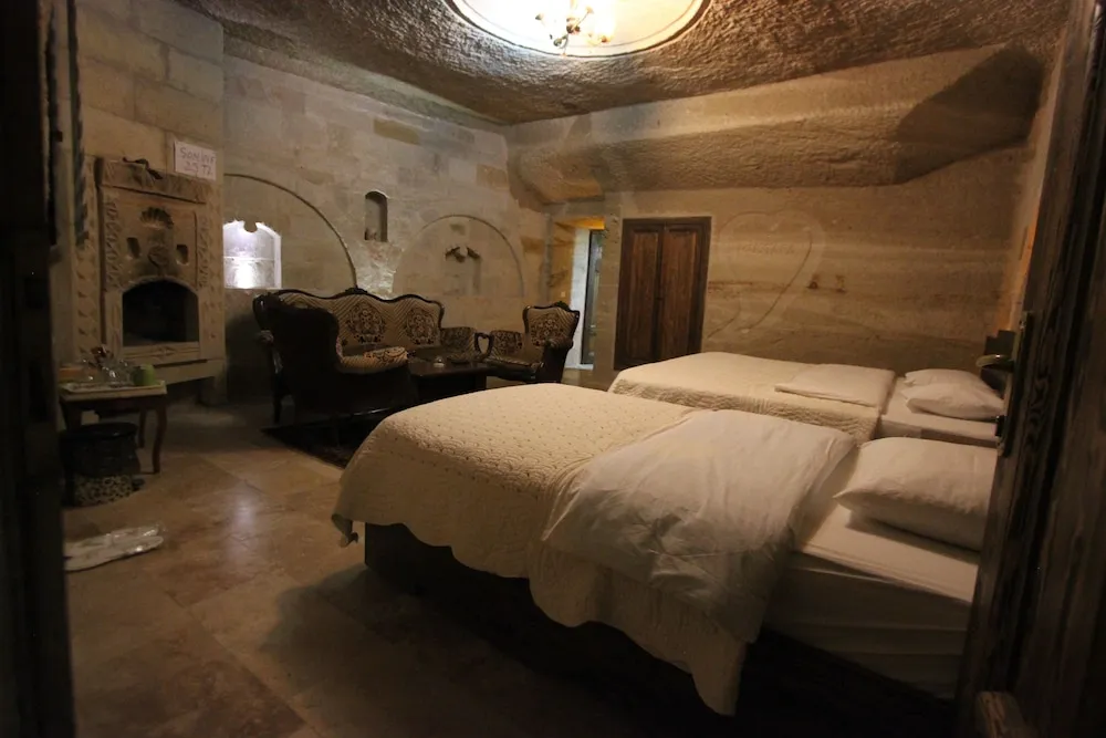 Deluxe Üç Kişilik Oda
