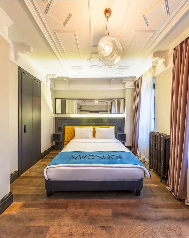 Tek Büyük Yataklı Oda, Şehir Manzaralı