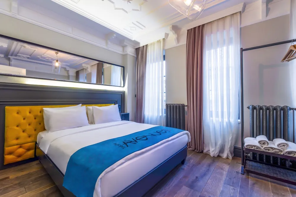 Tek Büyük Yataklı Oda, Şehir Manzaralı