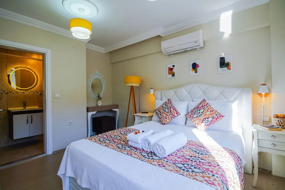 Comfort Tek Büyük Yataklı Oda