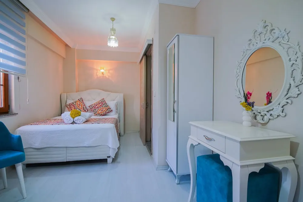 Deluxe Üç Kişilik Oda