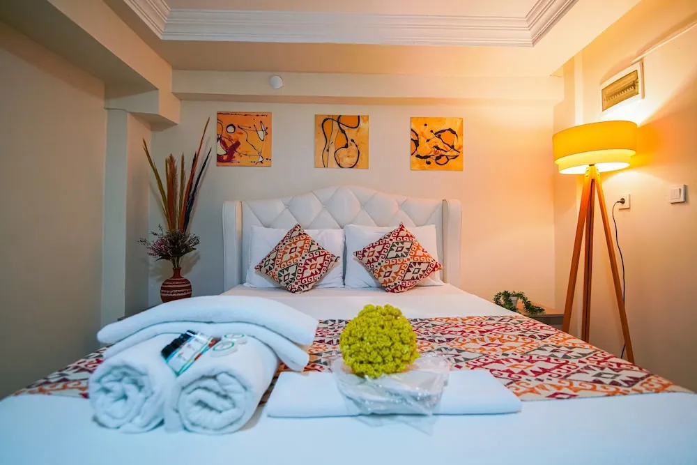 Economy Suit, Birden Çok Yatak Odası, Bodrum Kat