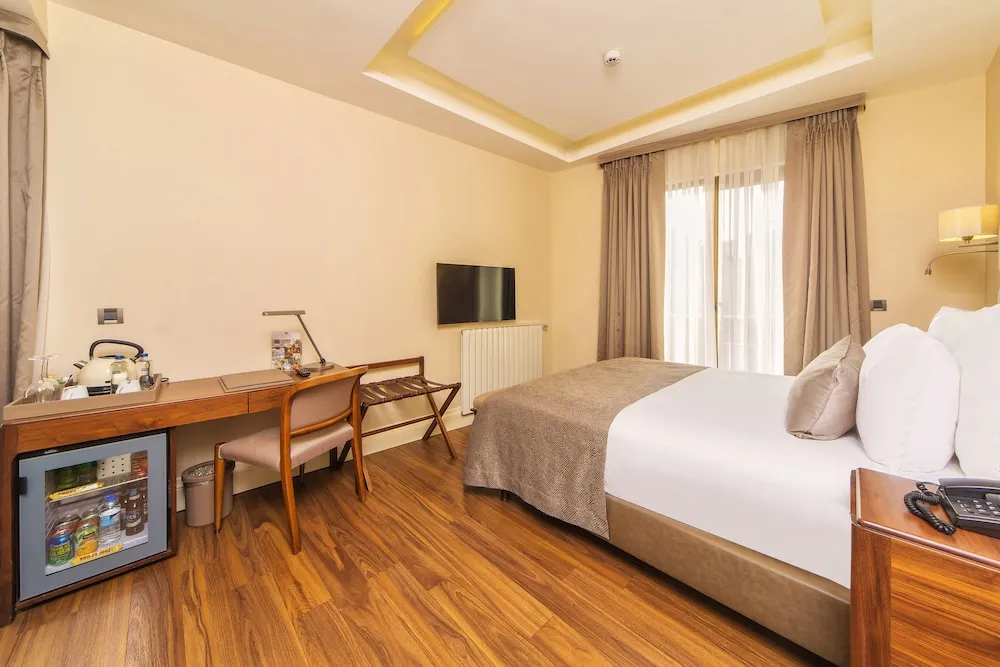 Superior Double Room with Extra Bed