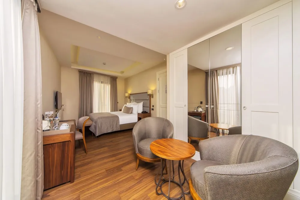 Superior Double Room with Extra Bed