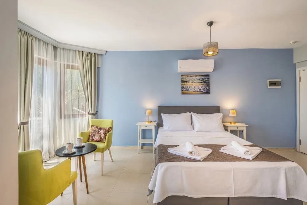 Family Oda (1 Double, 1 Single)